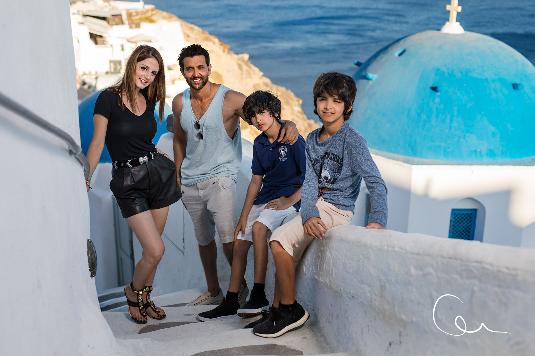 family photography Santorini