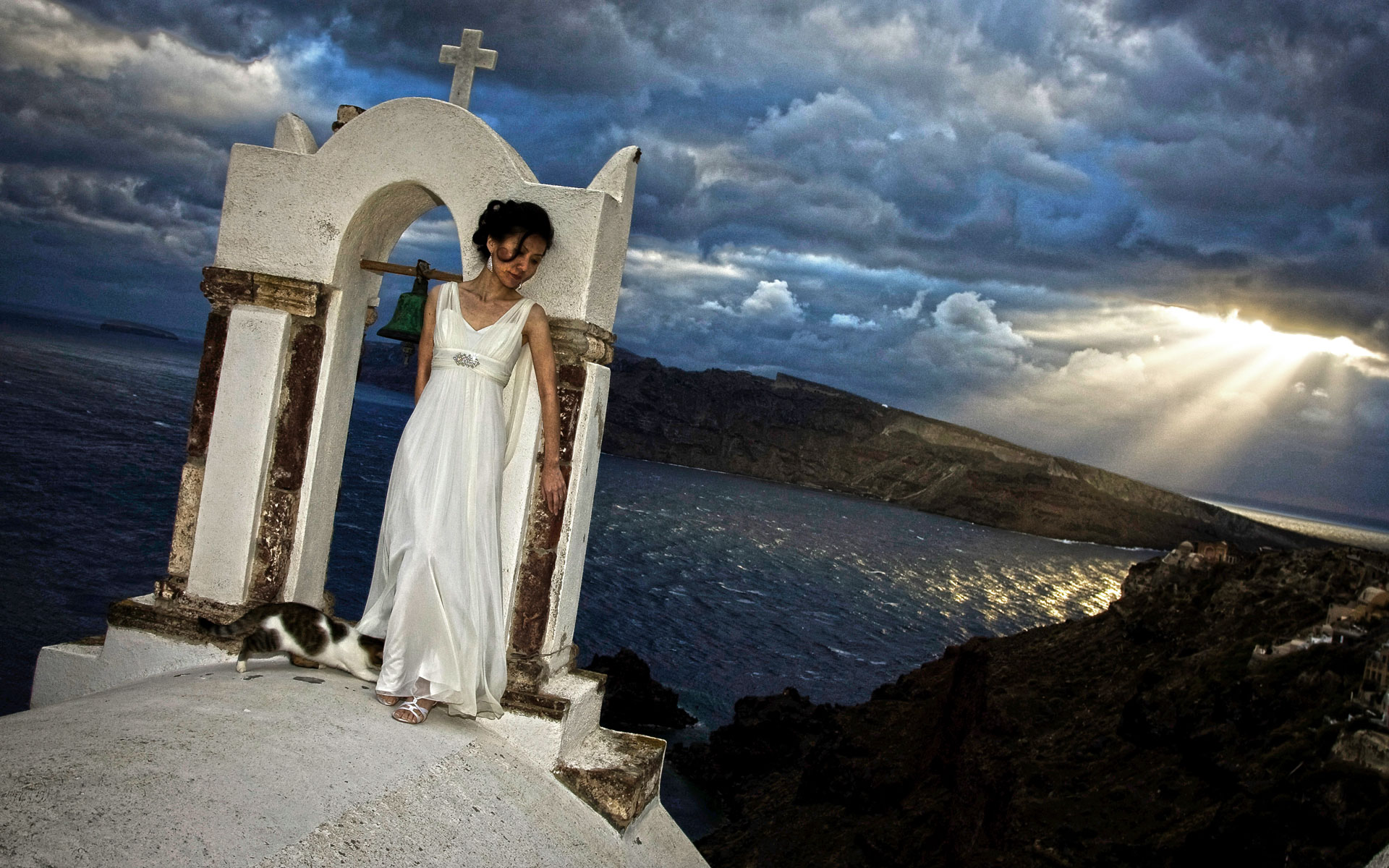 Lit Portrait 2nd place 2011 Q3 Contest WPJA wedding photographers santorini